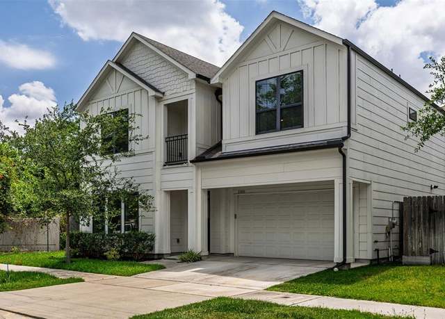 Property at 2305 Langston St, Houston, TX 77007, 3 beds, 2.5 baths