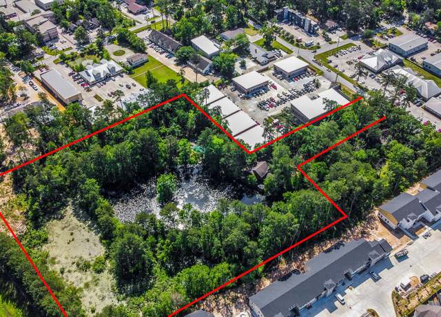 Property at 424 Nursery Rd, The Woodlands, TX 77380