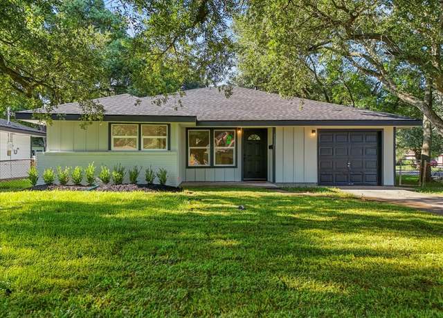 Property at 1131 Prune St, La Marque, TX 77568, 4 beds, 2 baths
