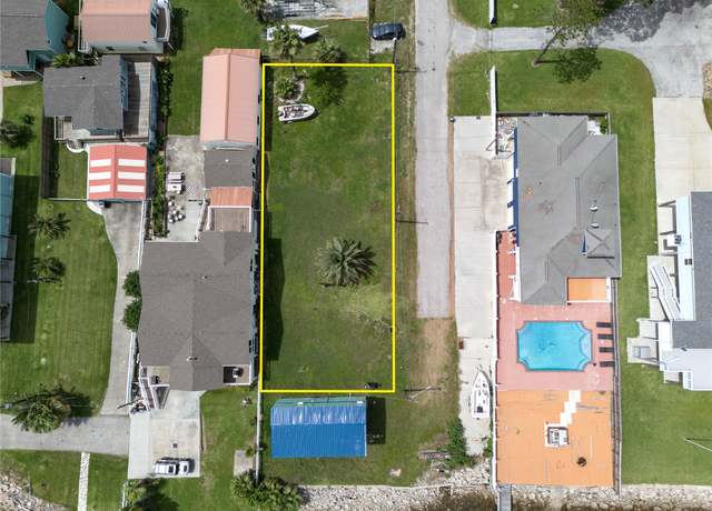 Property at 1917 Avenue A, Dickinson, TX 77539