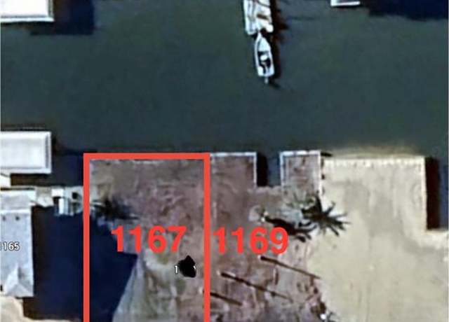 Property at 1167 N Stingaree Dr, Crystal Beach, TX 77650