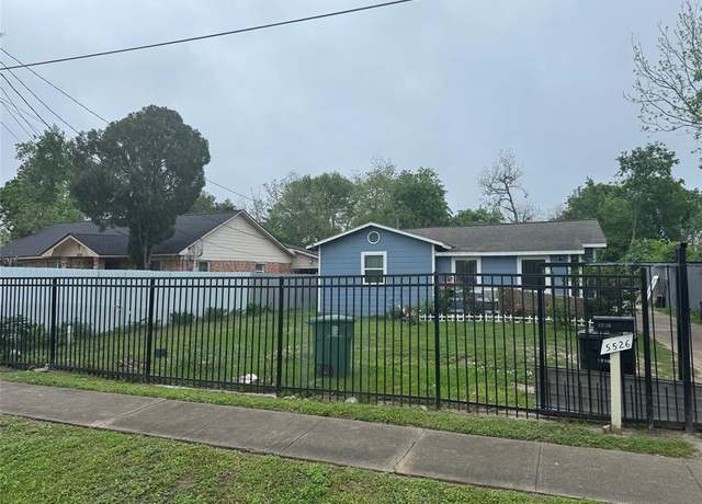 Property at 5526 Bunte St, Houston, TX 77026, 3 beds, 1 bath