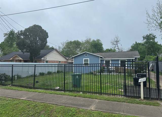 Property at 5526 Bunte St, Houston, TX 77026, 3 beds, 1 bath
