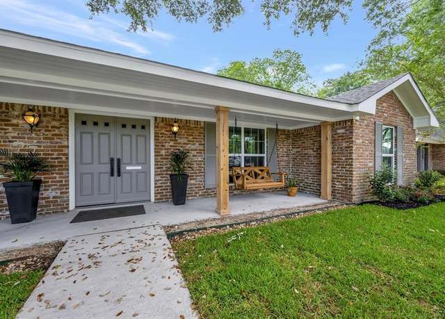 Property at 18403 Point Lookout Dr, Houston, TX 77058, 4 beds, 2.5 baths
