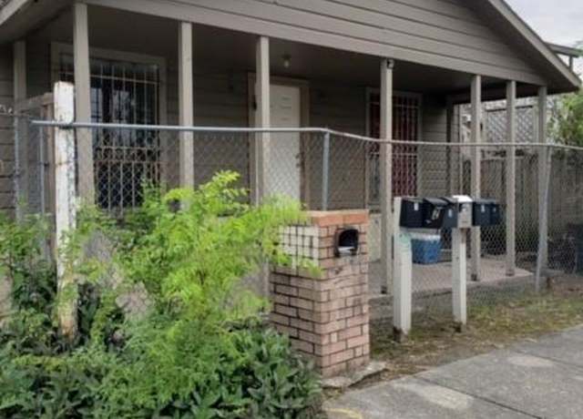 Property at 1410 Finch St, Houston, TX 77009, 9 beds, 1 bath