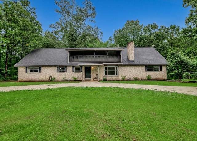 Property at 500 County Road 2051, Nacogdoches, TX 75965, 6 beds, 3.5 baths
