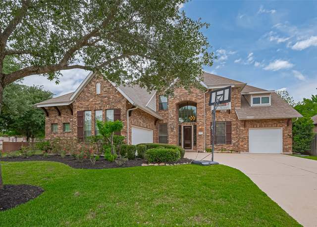 Property at 90 Wyndehaven Lakes Dr, Katy, TX 77494, 5 beds, 4 baths