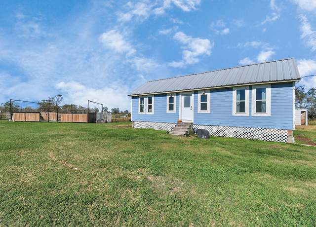 Property at 14555 Vacek Rd, Santa Fe, TX 77517, 1 bed, 1 bath