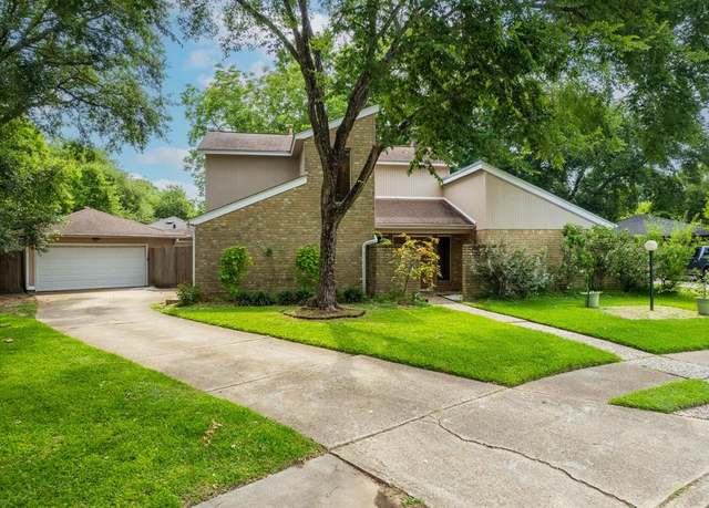 Property at 518 Lorie Ln, Pasadena, TX 77586, 4 beds, 2.5 baths