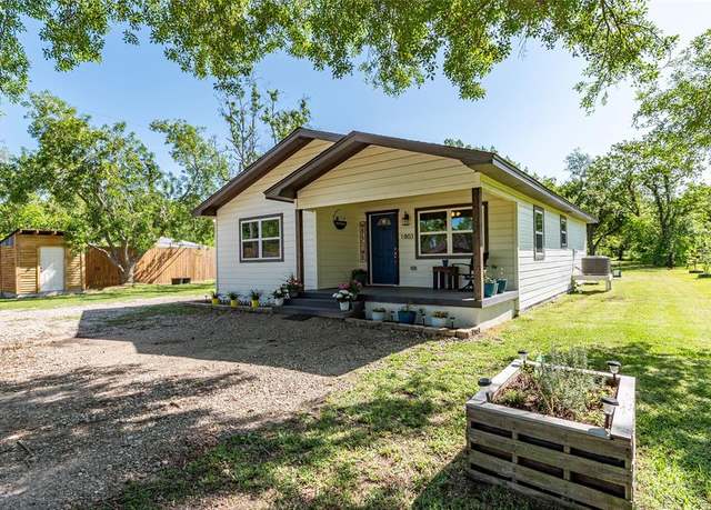 Property at 1803 Avenue Q, Santa Fe, TX 77510, 3 beds, 2 baths