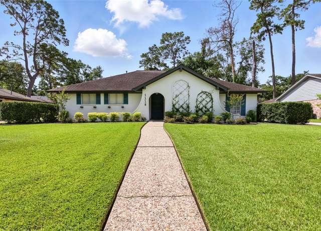 Property at 1118 Woodfield Ln, Houston, TX 77073, 4 beds, 2.5 baths