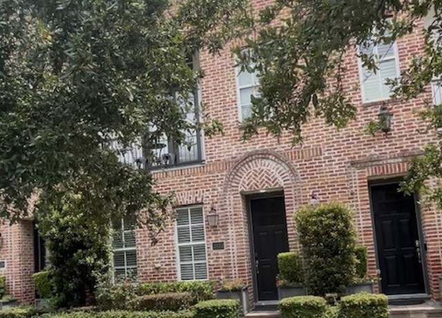 Property at 2533 Lamar St, Houston, TX 77003, 3 beds, 4.5 baths