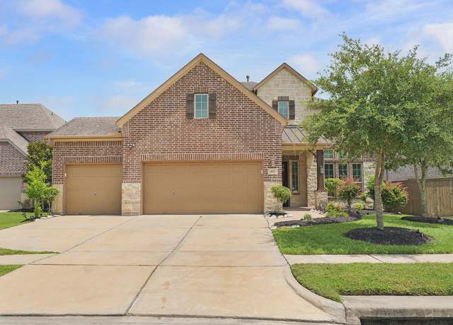 Property at 423 Yegua St, Webster, TX 77598, 4 beds, 3.5 baths