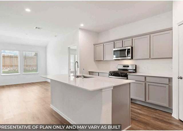 Property at 24815 Springbluff Valley Ct, Magnolia, TX 77355, 4 beds, 2 baths