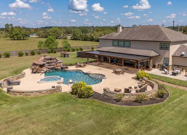 Property at 26525 Scott Rd, Huffman, TX 77336, 4 beds, 5 baths