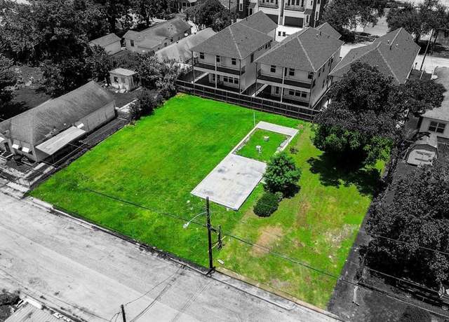 Property at 821 E 32nd A, B And C St, Houston, TX 77022