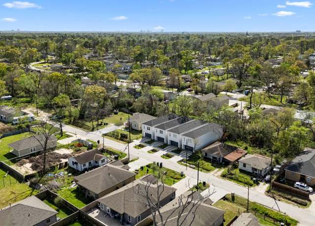 Property at 6302 Ezzard Charles Ln, Houston, TX 77091