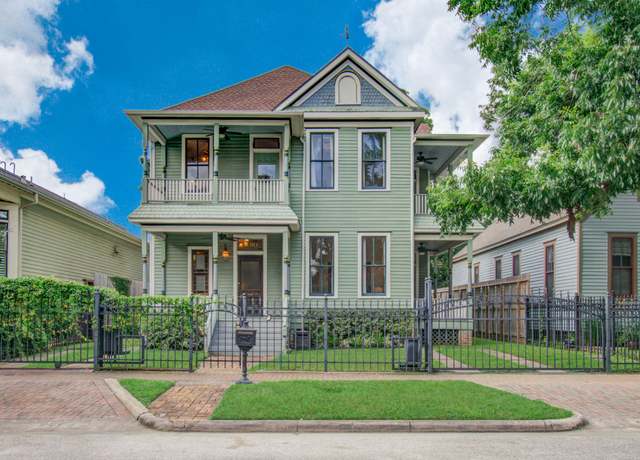 Property at 2010 Lubbock St, Houston, TX 77007, 4 beds, 2.5 baths