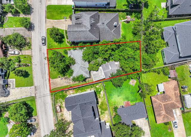 Property at 1214 Wakefield Dr, Houston, TX 77018, 2 beds, 1 bath