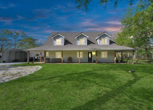 Property at 20202 Deer Run Rd, Damon, TX 77430, 3 beds, 2.5 baths