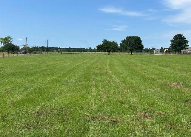 Property at 38785 Wiggins Rd, Hempstead, TX 77445