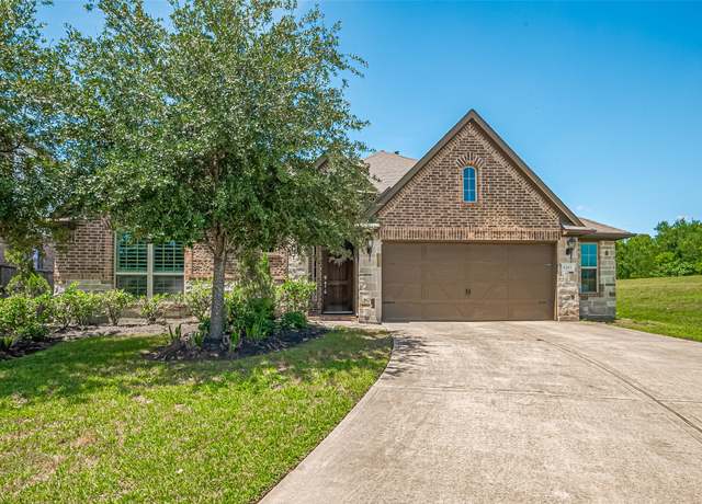 Property at 6243 Garden Lakes Ln, Sugar Land, TX 77479, 3 beds, 2 baths