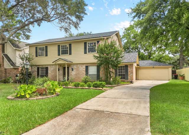 Property at 8214 Roebourne Ln, Houston, TX 77070, 4 beds, 2.5 baths