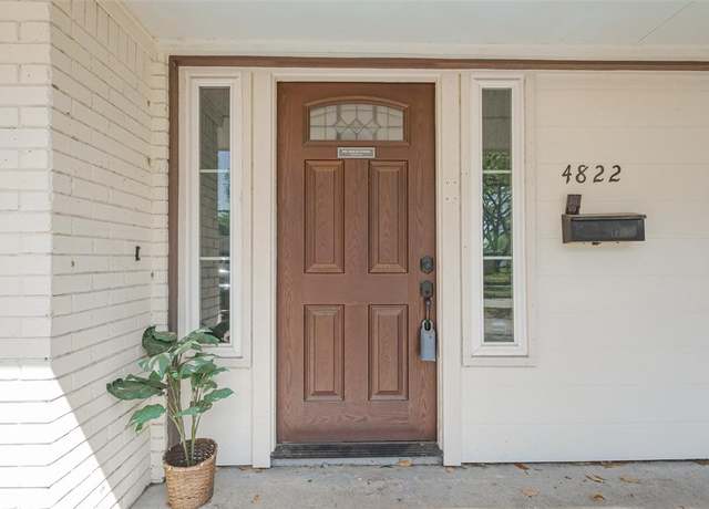 Property at 4822 Ella Blvd, Houston, TX 77018, 3 beds, 2 baths