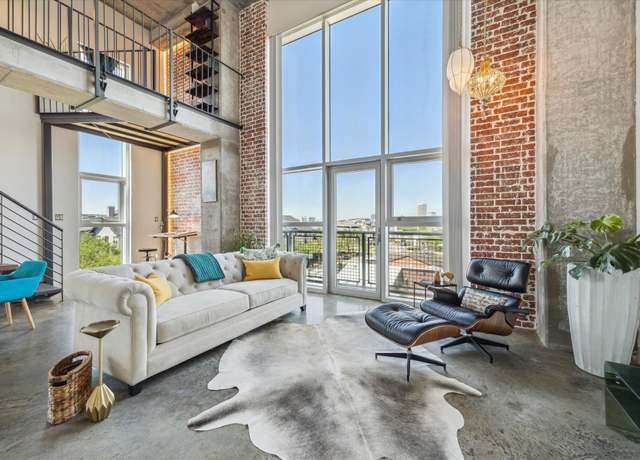 Property at 2000 Bagby St #5400, Houston, TX 77002, 2 beds, 2 baths