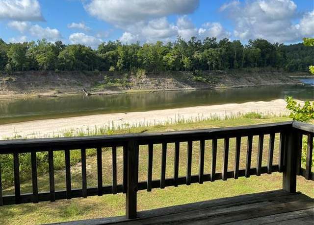 Property at 122 River Dr, Coldspring, TX 77331, 2 beds, 2.5 baths
