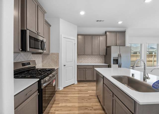 Property at 17107 Bluebonnet Creek Trl, Hockley, TX 77447, 3 beds, 2 baths