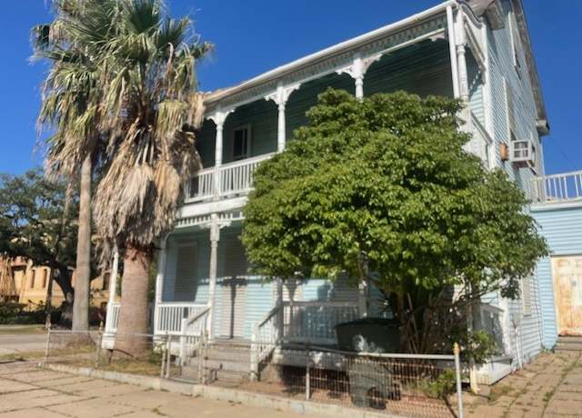 Property at 2028 Avenue M 1/2, Galveston, TX 77550, 3 beds, 2 baths