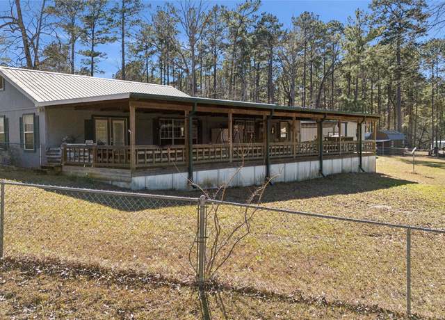Property at 711 Toledo Beach Dr, Hemphill, TX 75948, 2 beds, 2 baths