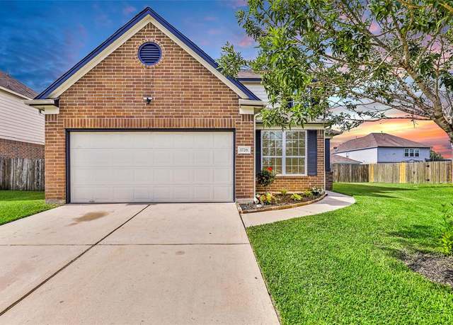 Property at 1726 Sun Point Ct, Humble, TX 77396, 4 beds, 2.5 baths