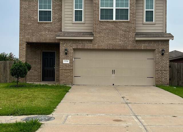 Property at 12214 Regatta Ln, Texas City, TX 77568, 4 beds, 2.5 baths