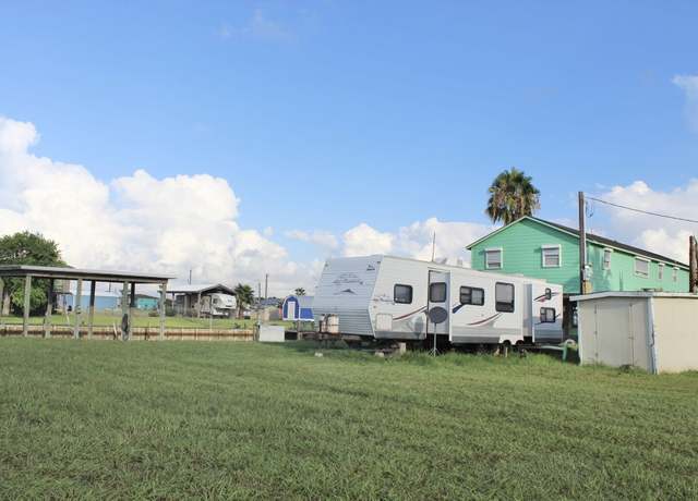 Property at 1842 Hall Ave, Sargent, TX 77414