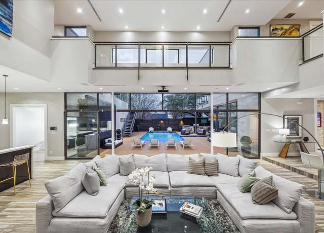Property at 4002 Chatham Ln, Houston, TX 77027, 5 beds, 5 baths