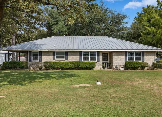 Property at 13477 Fm 977 W, Marquez, TX 77865, 3 beds, 2.5 baths