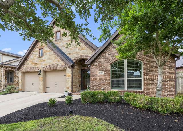 Property at 29119 Marina Point Lane Ln, Fulshear, TX 77441, 3 beds, 3 baths