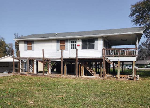 Property at 663 Indian Hill Blvd, Livingston, TX 77351, 1 bed