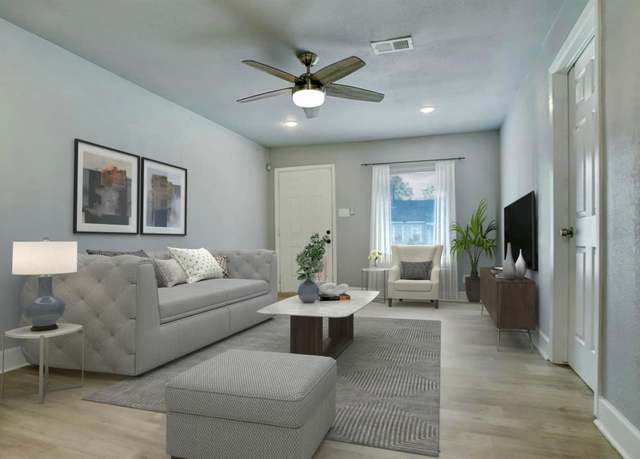 Property at 4523 Keystone St, Houston, TX 77021, 3 beds, 2 baths