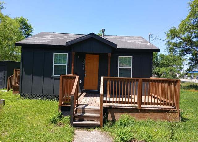 Property at 15521 Highway 6, Santa Fe, TX 77517, 2 beds, 1.5 baths