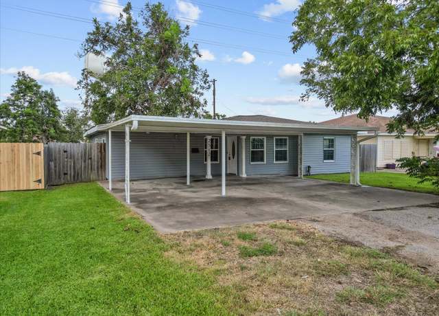 Property at 2512 Jackson St, La Marque, TX 77568, 3 beds, 1.5 baths