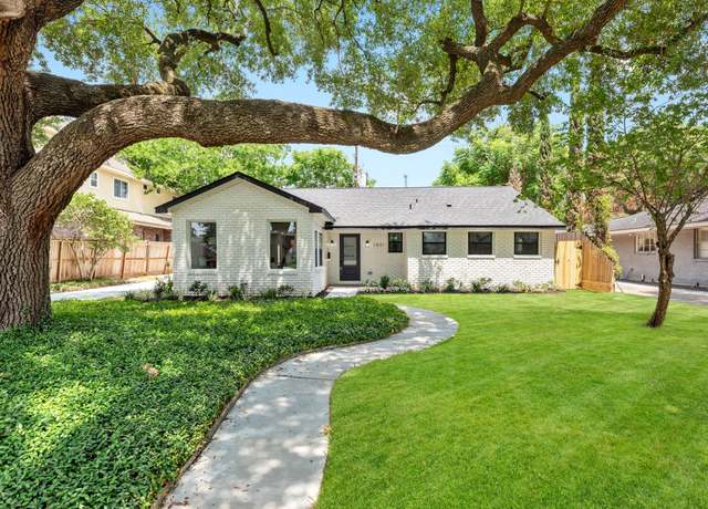 Property at 2501 Briarhurst Dr, Houston, TX 77057, 4 beds, 3.5 baths