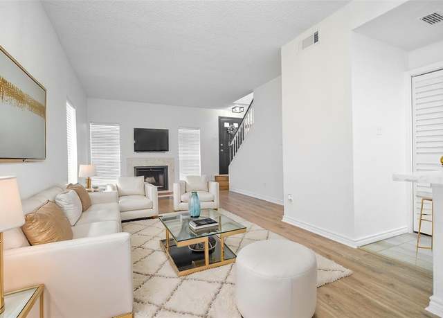 Property at 1515 Sandy Springs Rd #2201, Houston, TX 77042, 2 beds, 1.5 baths