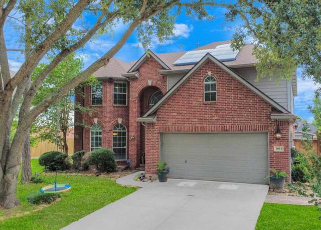 Property at 3613 Pine Valley Dr, Pearland, TX 77581, 5 beds, 3.5 baths