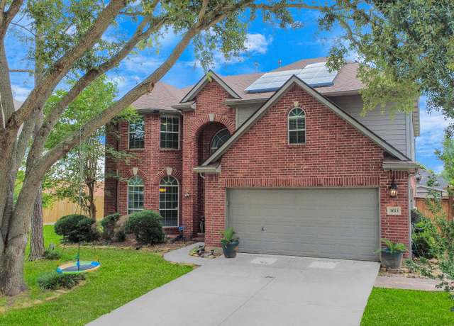 Property at 3613 Pine Valley Dr, Pearland, TX 77581, 5 beds, 3.5 baths