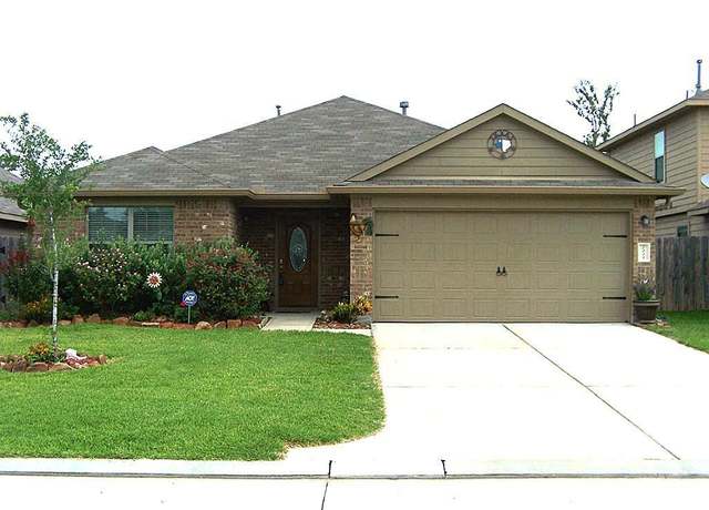 Property at 7218 Alava Dr, Magnolia, TX 77354, 4 beds, 2 baths