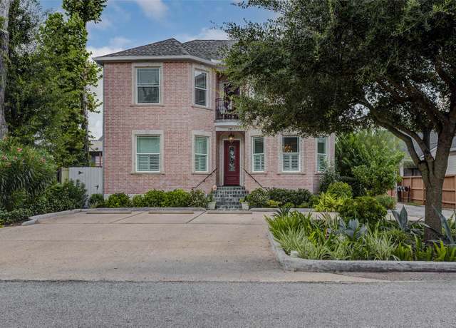 Property at 319 W 10th St, Houston, TX 77008, 6 beds, 7 baths