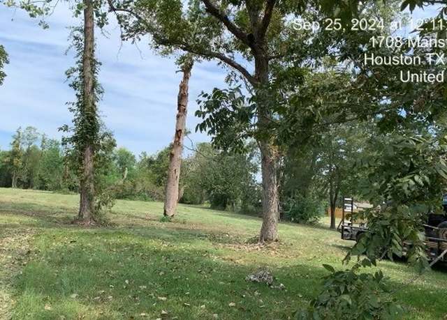 Property at 1704 Mansfield St, Houston, TX 77091